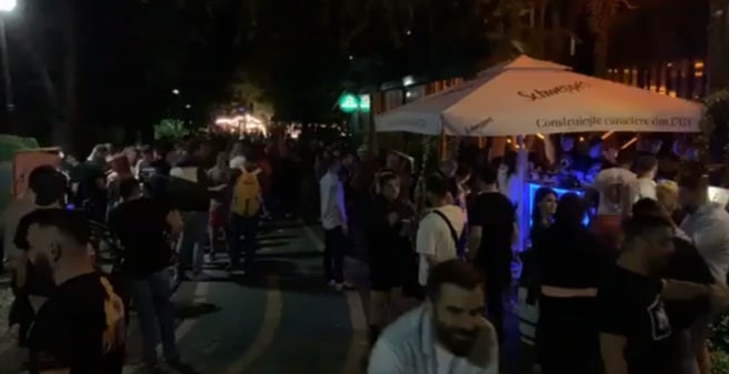 terasa herastrau inchisa